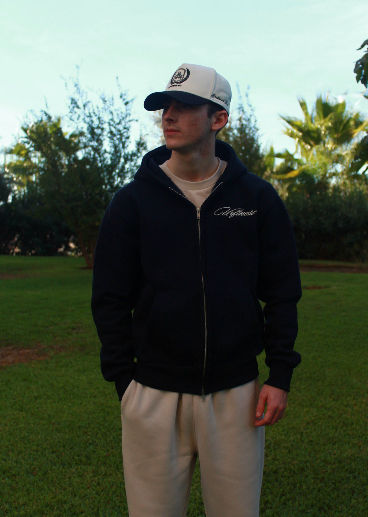 URFINEST NAVY ZIP-UP