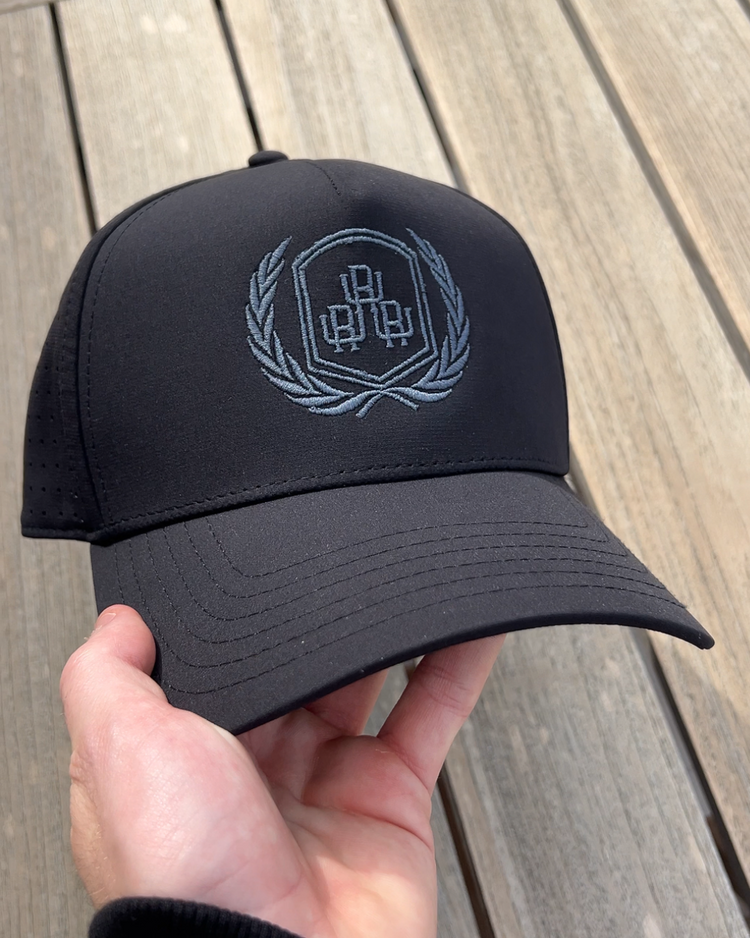 BLACK ATHLETIC CAP