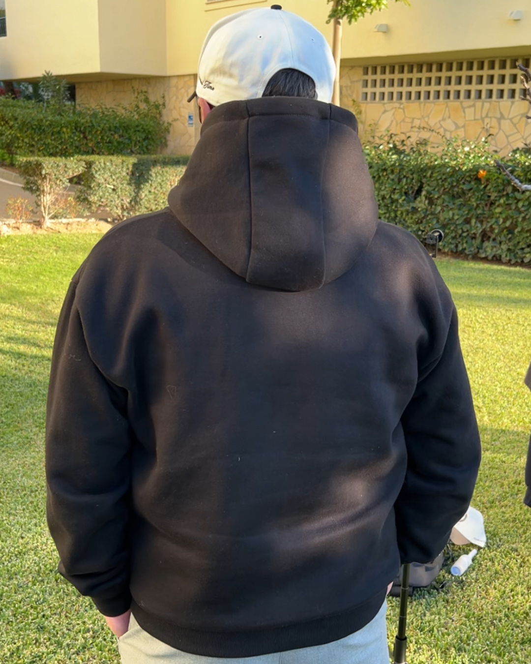 URFINEST DEEP BLACK ZIP-UP
