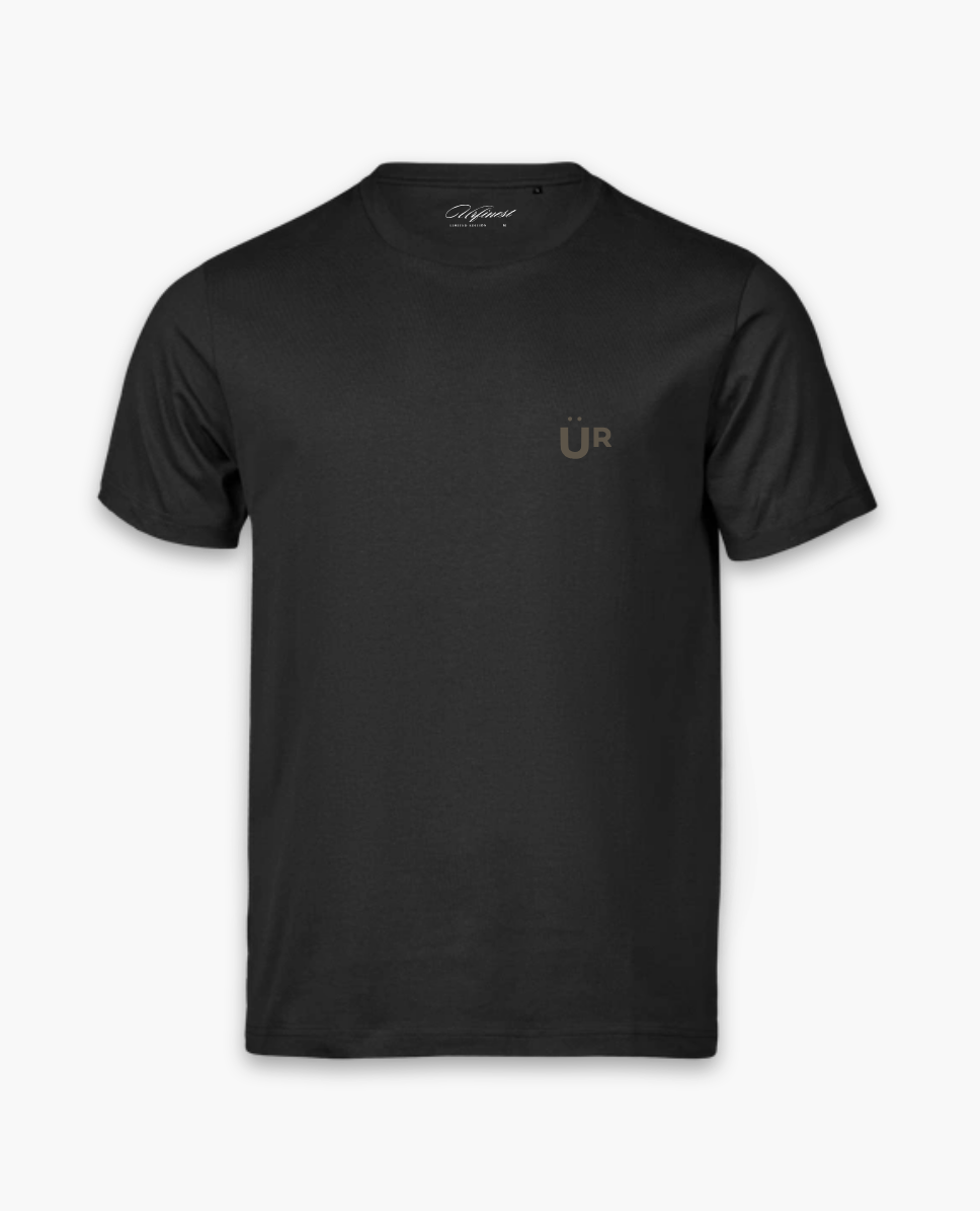 UR BLACK T-SHIRT