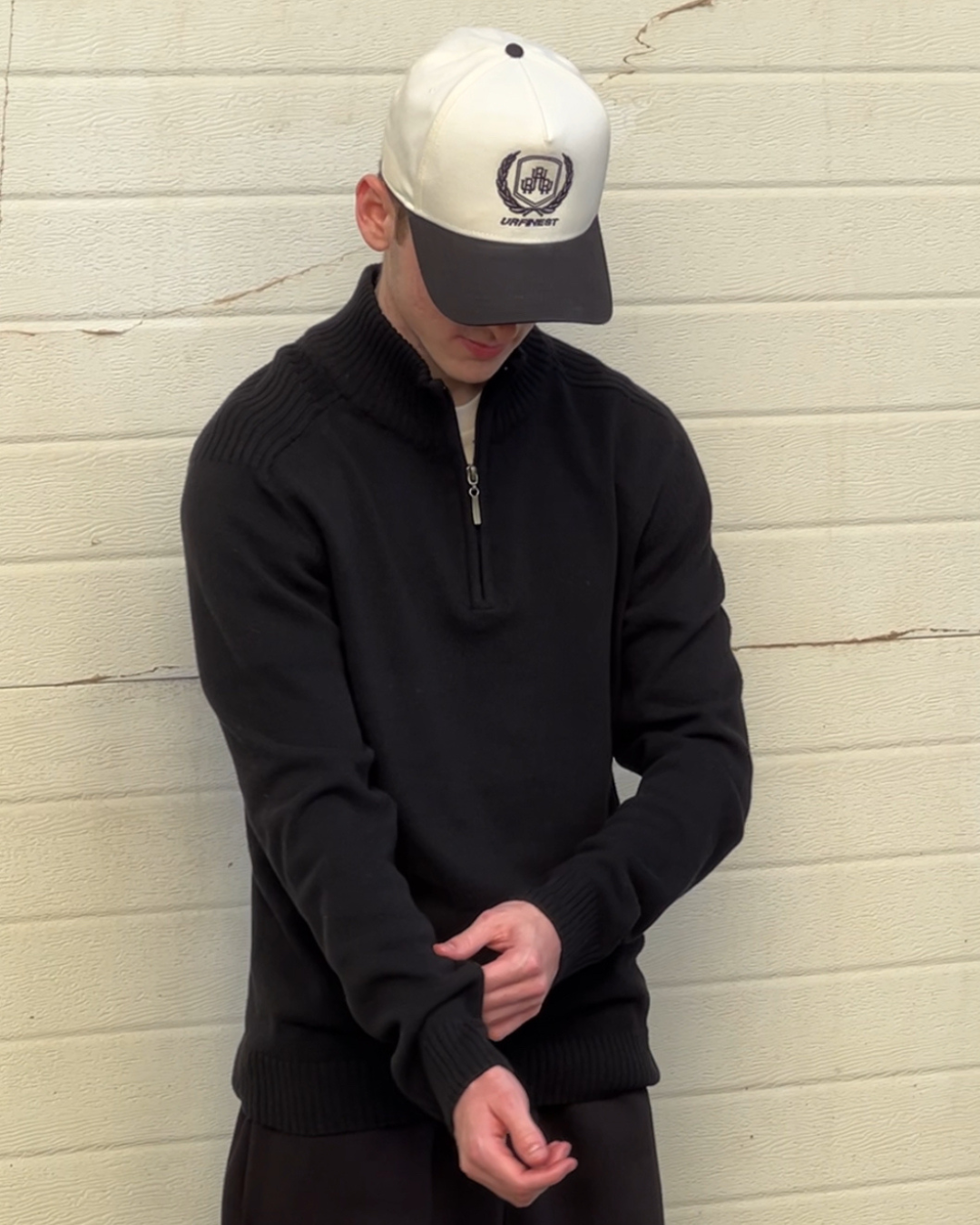 BLACK KNIT QUARTER ZIP SWEATER